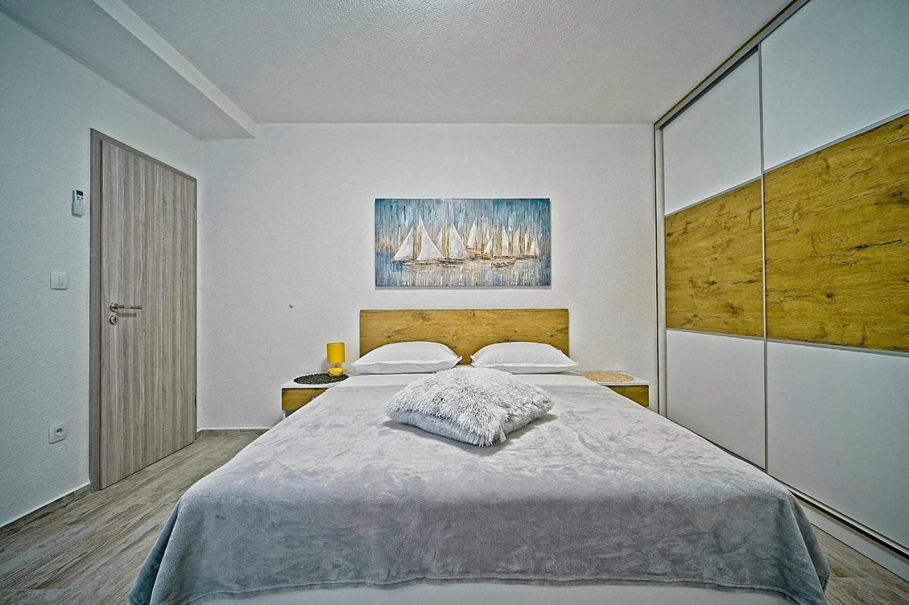 Luxury Apartment "Blue Diamond" Postira Exterior foto